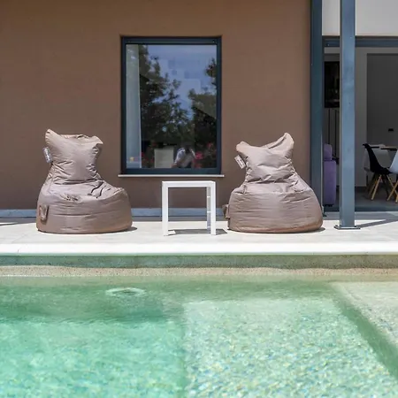 Quinta Villa *